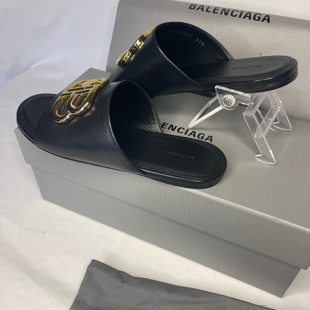 Balenciaga size US 6.5 (ER 36.5) Oval BB sandals black shiny sheepskin gold - Picture 7 of 17